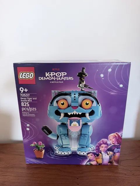 LEGO KPop Demon Hunters Derpy Tiger and Sussie Bird (72537) set.
