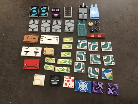 LEGO Minecraft Pixelated Tiles Lot of 44 pieces incl ender dragon
