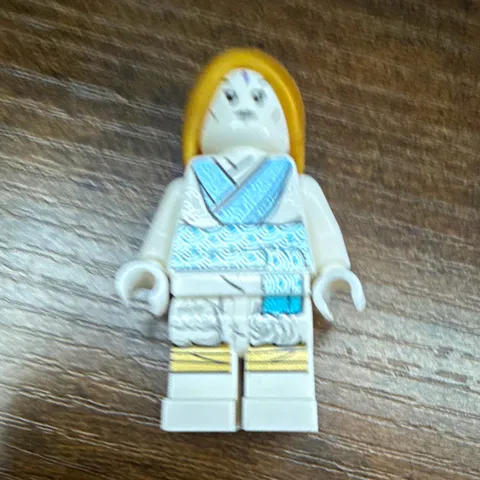 LEGO NINJAGO PRINCESS VANYA MASTER OF THE MOUNTAIN MINIFIGURE