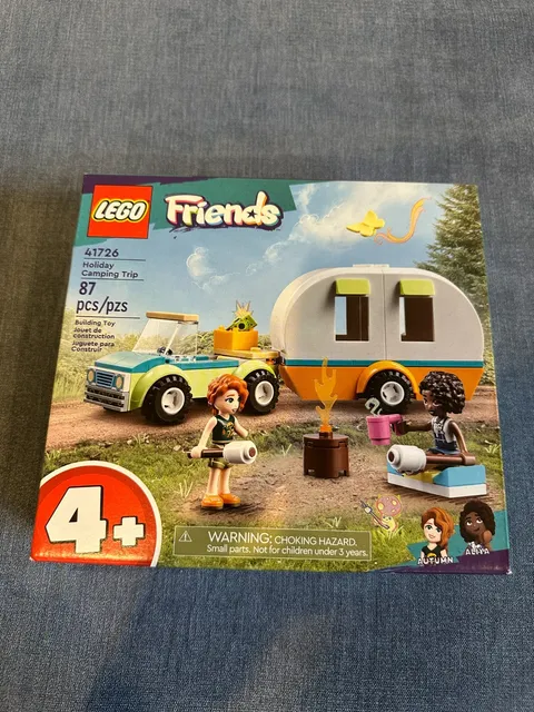 New in Box! LEGO Friends / Holiday Camping Trip (41726) Autumn & Aliya