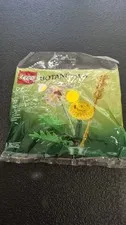 LEGO Botanicals 30701 Field Flowers Polybag Sealed New 77 Pieces Ages 9+