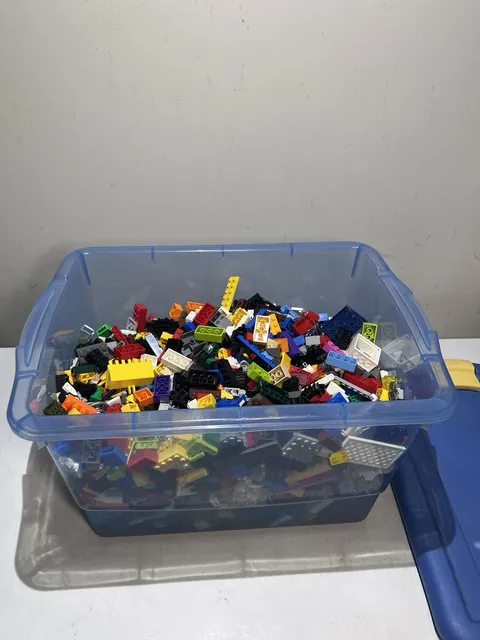 LEGO Bulk Lot  Mixes Over 8 lbs