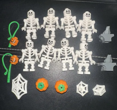LEGO Skeleton Lot of 8 Minifigures Halloween Pumpkin, Vines, Webs, And Gargoyle