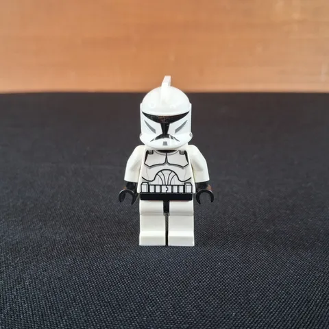 Lego Star Wars Clone Jet Trooper Phase 1 Minifigure sw0233 from 7748 PLEASE READ