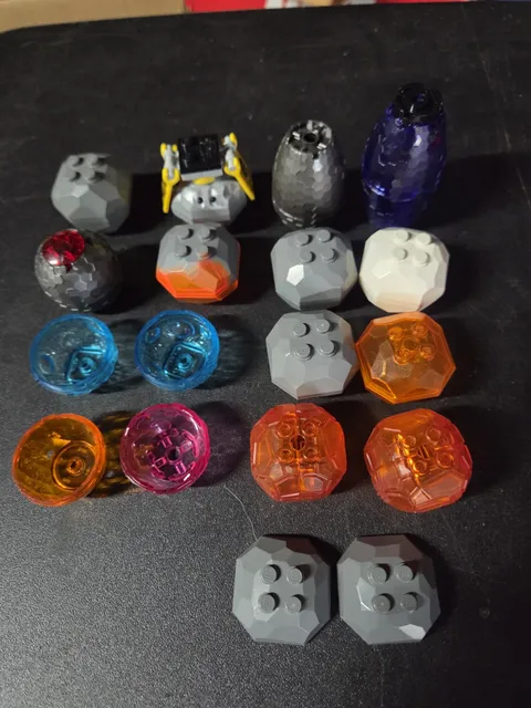 Lego Boulder Stone Alien Pods- Lot Of 18 Pieces- Complete & Halves- Great Cond.