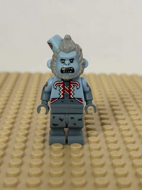 Lego Batman Flying Monkey Bared Teeth Minifigure Missing Wings