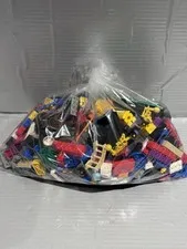 LEGO Bulk Lot Assorted Bricks & Pieces 2.324 L BS
