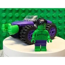 LEGO Marvel Super Heroes Hulk Minifigure and Purple Smashing Car Vehicle Set