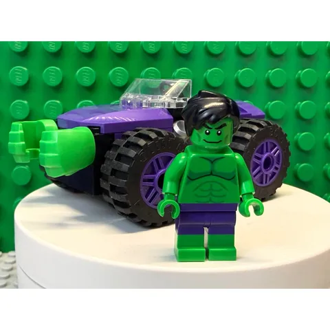 LEGO Marvel Super Heroes Hulk Minifigure and Purple Smashing Car Vehicle Set