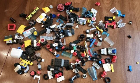 Vintage LEGO 200+ Piece Lot WHEELS Tires Axles Automobile Car Vehicle Parts Bulk
