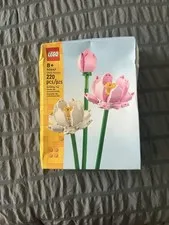LEGO Botanicals: Lotus Flowers (40647). Brand New Sealed