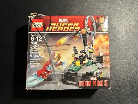 LEGO Marvel: Iron Man Vs. the Mandarin: Ultimate Showdown (76008). No iron man.