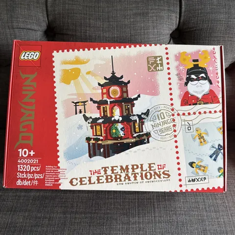 LEGO 4002021  Ninjago Temple Of Celebration Employee Gift, New, Sealed Gift Rare