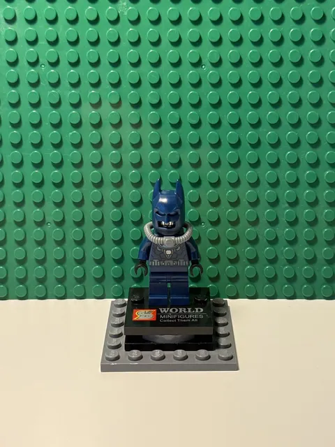 Batman Scuba Suit RARE - (GREAT CONDITION) Lego Batman Lego Minifigure 76010