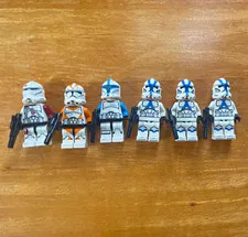 LEGO Star Wars Clone Trooper Minifigure Lot of 6 w/ Helmets & Blasters