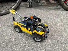 LEGO Technic Heavy Duty Tow Truck Build (42079)  as shown