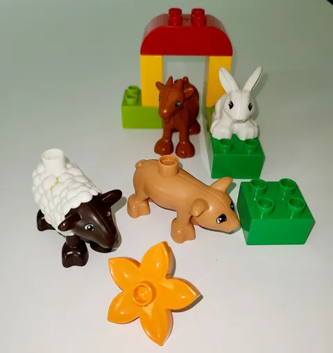 Lego Duplo Set # 10522 Farm Animals 12 pcs Complete without Manual or Box