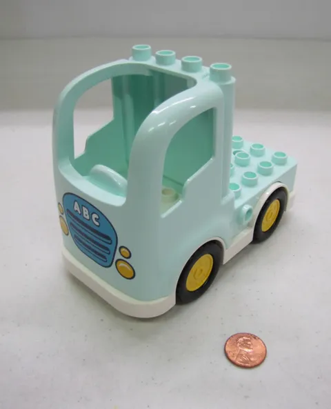 Lego Duplo Truck Cab Flat Bed Vehicle White Base 4X8 Hitch Semi ABC Yellow Wheel