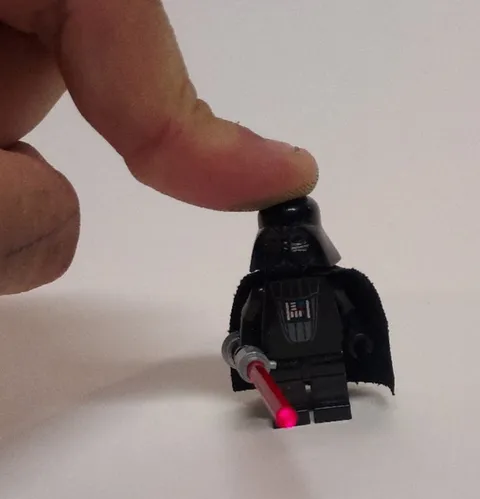 Lego Star Wars Darth Vader Light Up Lightsaber Minifigure SW0117