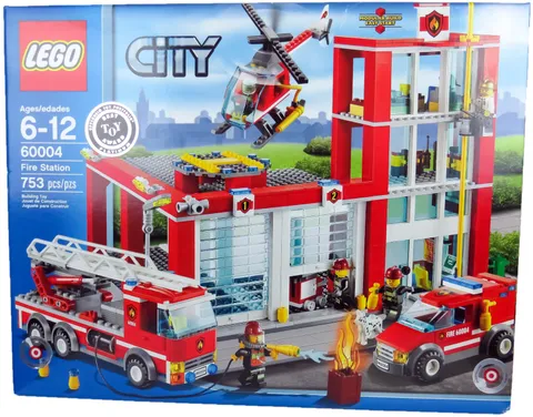 Lego 60004 Fire Station 752 Pieces 5 Minifigure's RETIRED BNIB Factory Sealed