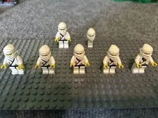 LEGO Vintage Classic Castle White Ninja Princess X 5 Plus 1 And Extra Head