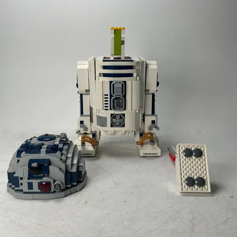 LEGO Star Wars: R2-D2 (75308) - Incomplete As Is READ
