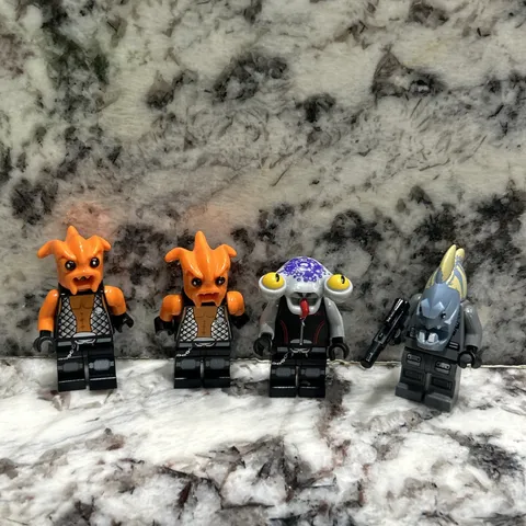 LEGO Space Police 3 Alien Minifigures Kranxx Squidtron jawson 