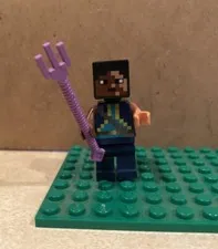 Lego Minecraft Sentinel Soldier With Enchanted Trident
