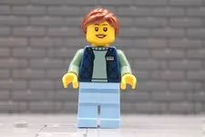LEGO® Minifig cty1952 - Delivery Worker - Female
