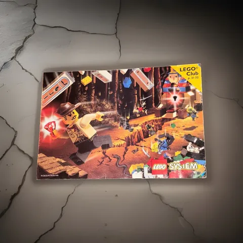 Vtg 1998 LEGO Club Booklet P‑31 & P‑32 – Archaeology Egypt Cover