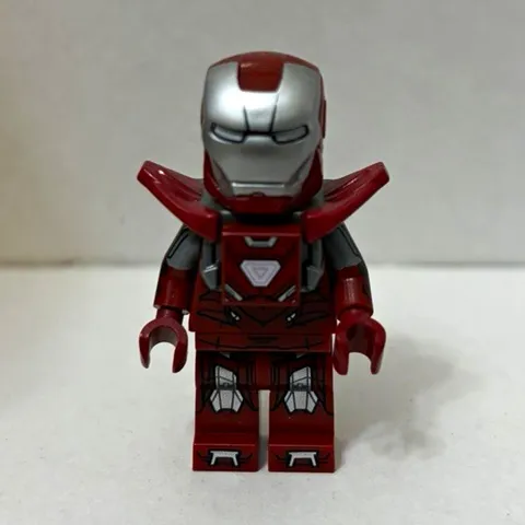 Lego Marvel Super Heroes 5002946 Iron Man Silver Centurion