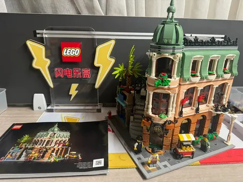 LEGO Icons 10297 Boutique Hotel 3066 Pcs -丨With Instruction丨No box !