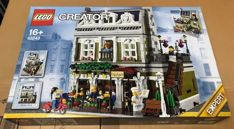 LEGO CREATOR Expert 10243 Parisian Restaurant Model