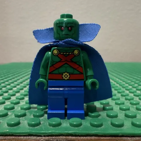 LEGO Martian Manhunter Minifigure w/ Blue Cape