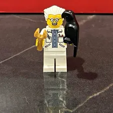 LEGO Ninjago Dr.Julien (njo1028). Brand new just assembled !