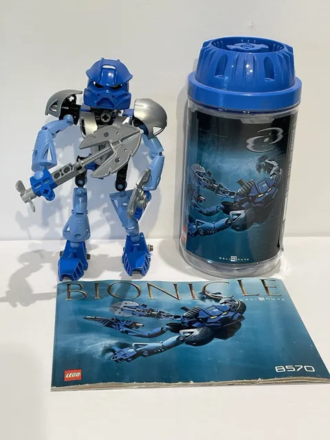 LEGO Bionicle #8570 Gali Nuva w/ Instructions and Canister- 95% Complete