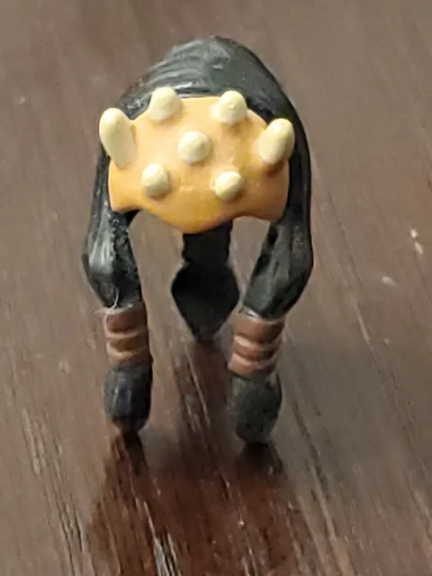 LEGO - Minifig, Headgear Headdress Zabrak Front Skull Spikes & Hair (Eeth Koth) 