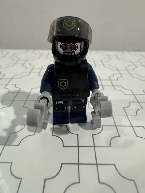 LEGO Movie Robo SWAT Minifigure tlm055 Helmet Handcuffs Super Secret Police