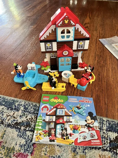 LEGO DUPLO 10889 Set Disney Mickey’s Vacation Incomplete