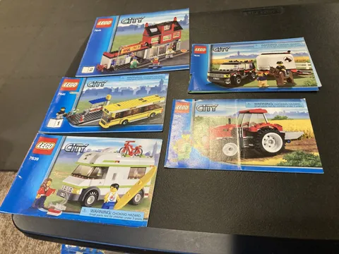 2009 LEGO City 7634 7635 7639 7641 (1-2) Corner manual only No Bricks Lot 006