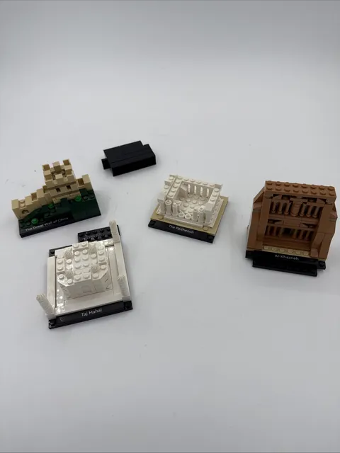 LEGO ARCHITECTURE: World of Wonders (40585) VIP Exclusive  Missing A Few Pieces