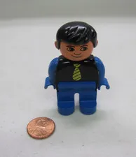 Lego Duplo Asian Dad Man Father Figure Black Hair Blue Yellow Tie No White Eyes