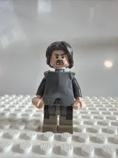 LEGO The Lord of the Rings Aragon Minifigure w/ Dark Hair, Gray Outfit
