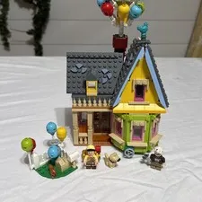 LEGO Disney: Up House (43217) - Complete with Minifigs. No Manual