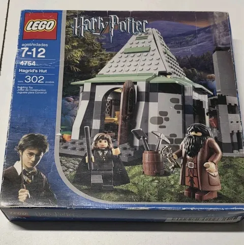 Lego 4754 - Hagrid’s Hut - Brand New Sealed Set Rare!
