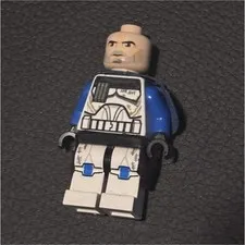 LEGO Star Wars Clone Trooper Minifigure Blue & White Armor White Helmet