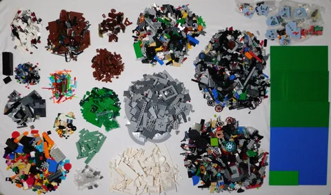 LEGO Assorted Mixed Parts  ~12 Ibs HUGE Lot! Of Parts & Piece w/Baseplates L👀K!