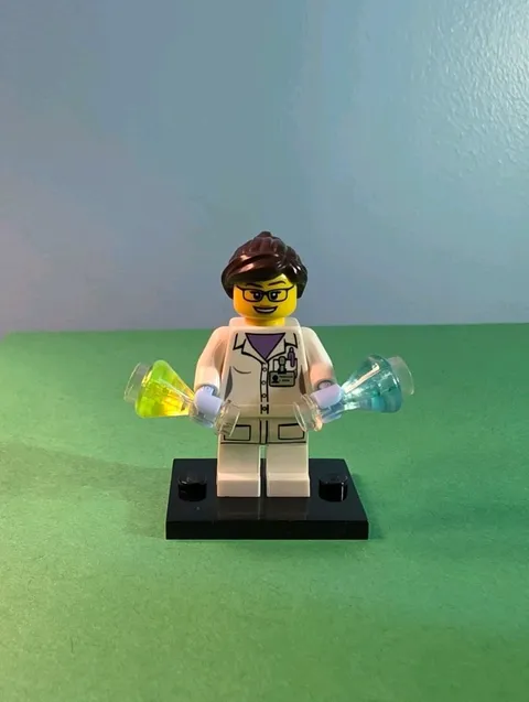 Lego 71002 CMF Series 11 Scientist Laboratory 