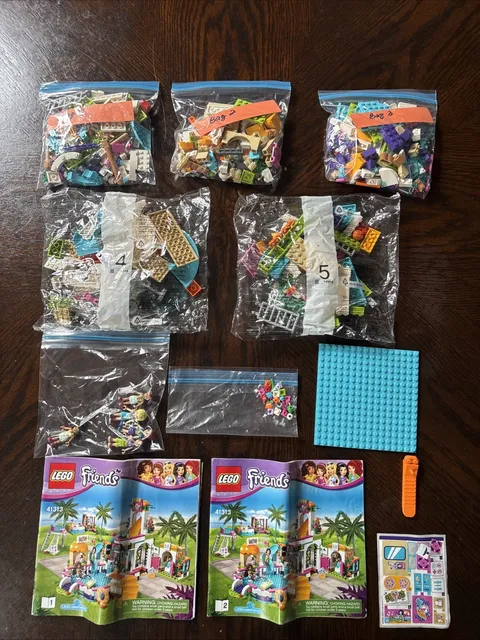 LEGO Friends Heartlake City Pool set 41008 | Complete & Extra Minifigures