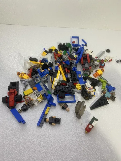 LEGO Bulk Mixed Lot Minifigures Spider-Man City Space Multicolor  Bricks Pieces